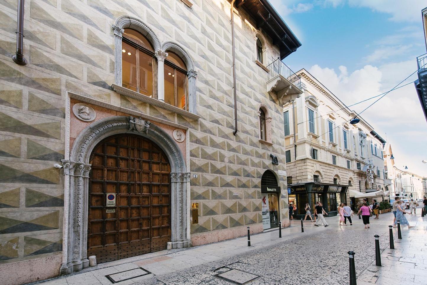 Palazzo Confalonieri Da Lisca Verona Exteriör bild