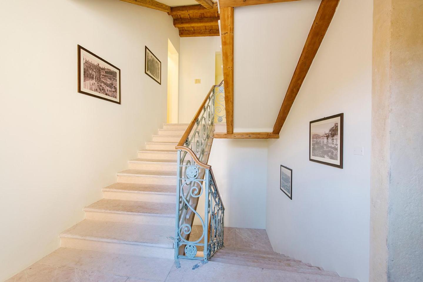 Palazzo Confalonieri Da Lisca Verona Exteriör bild